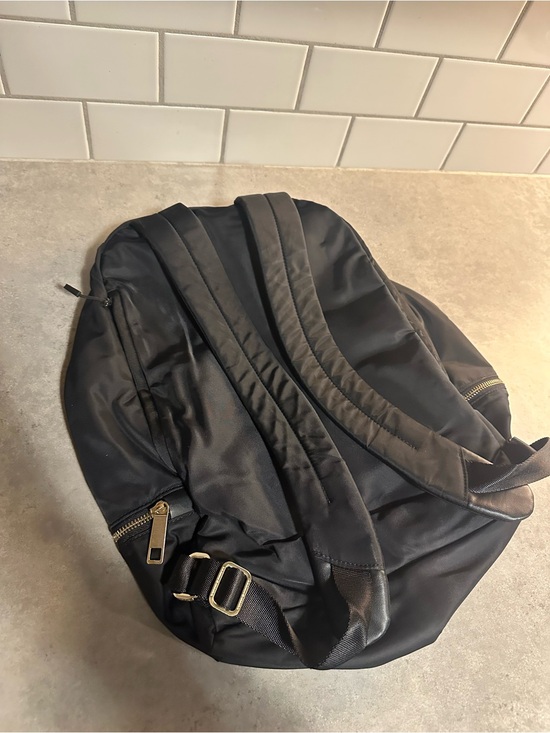 lululemon everyday backpack black Everywhere (Black) : Clothing, Shoes & Jewelry Not your average backpack lululemon - Lululemon Everyday Backpack